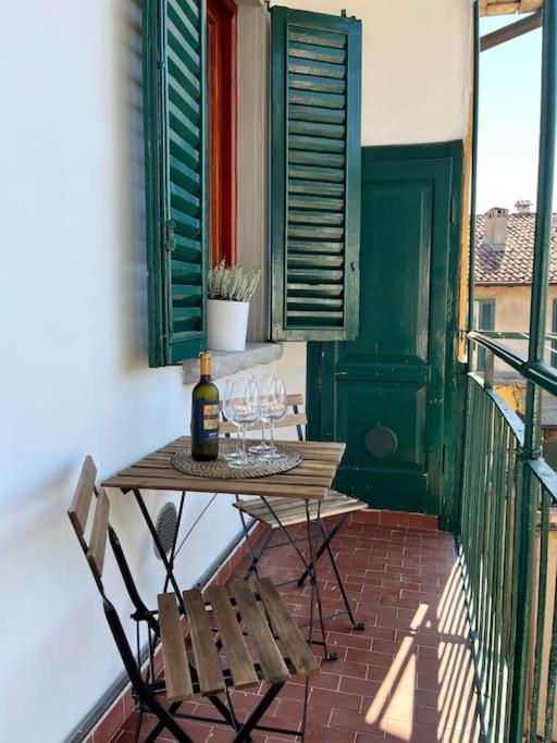 2-Bedroom Flat In The Heart Of Bergamo City Centre Bagian luar foto