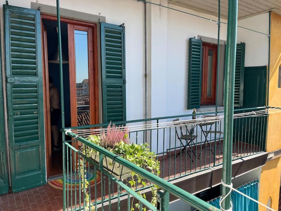 2-Bedroom Flat In The Heart Of Bergamo City Centre Bagian luar foto