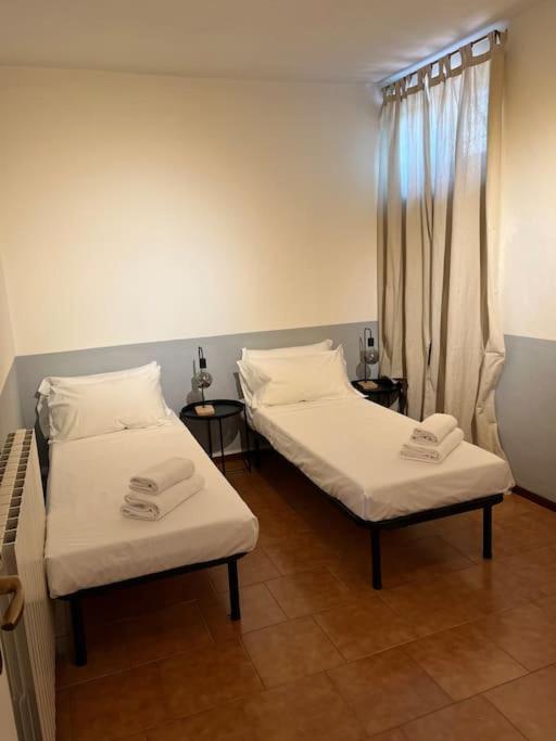 2-Bedroom Flat In The Heart Of Bergamo City Centre Bagian luar foto