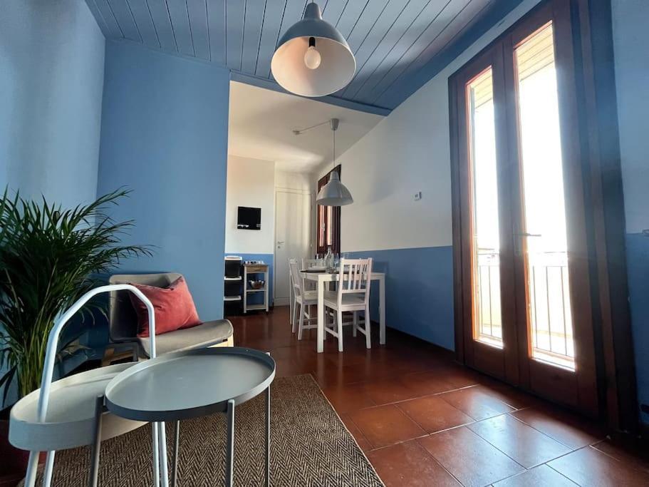 2-Bedroom Flat In The Heart Of Bergamo City Centre Bagian luar foto